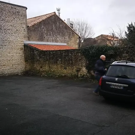 Le 14 - Style Scandinave With Parking アパート ニオール